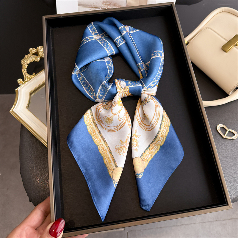 Blue Classic Chain Print Squar - đánh giá và giá Silk Scarf Square