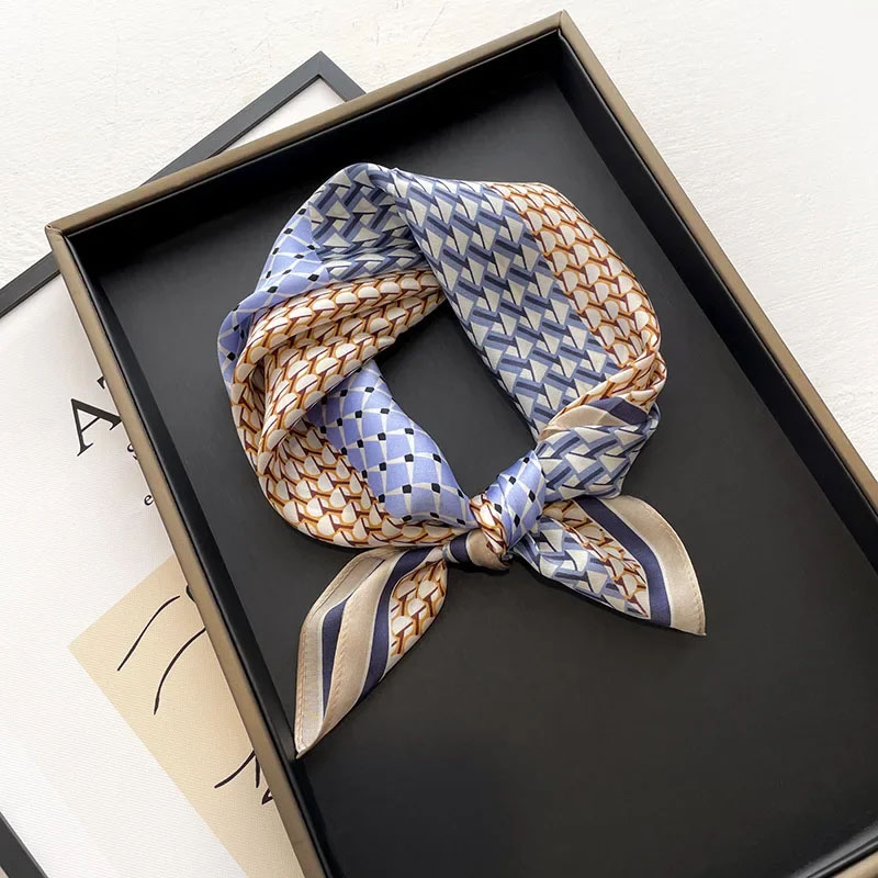 Mới Khăn Choàng Nữ Spring In H - đánh giá và giá Silk Scarf Square